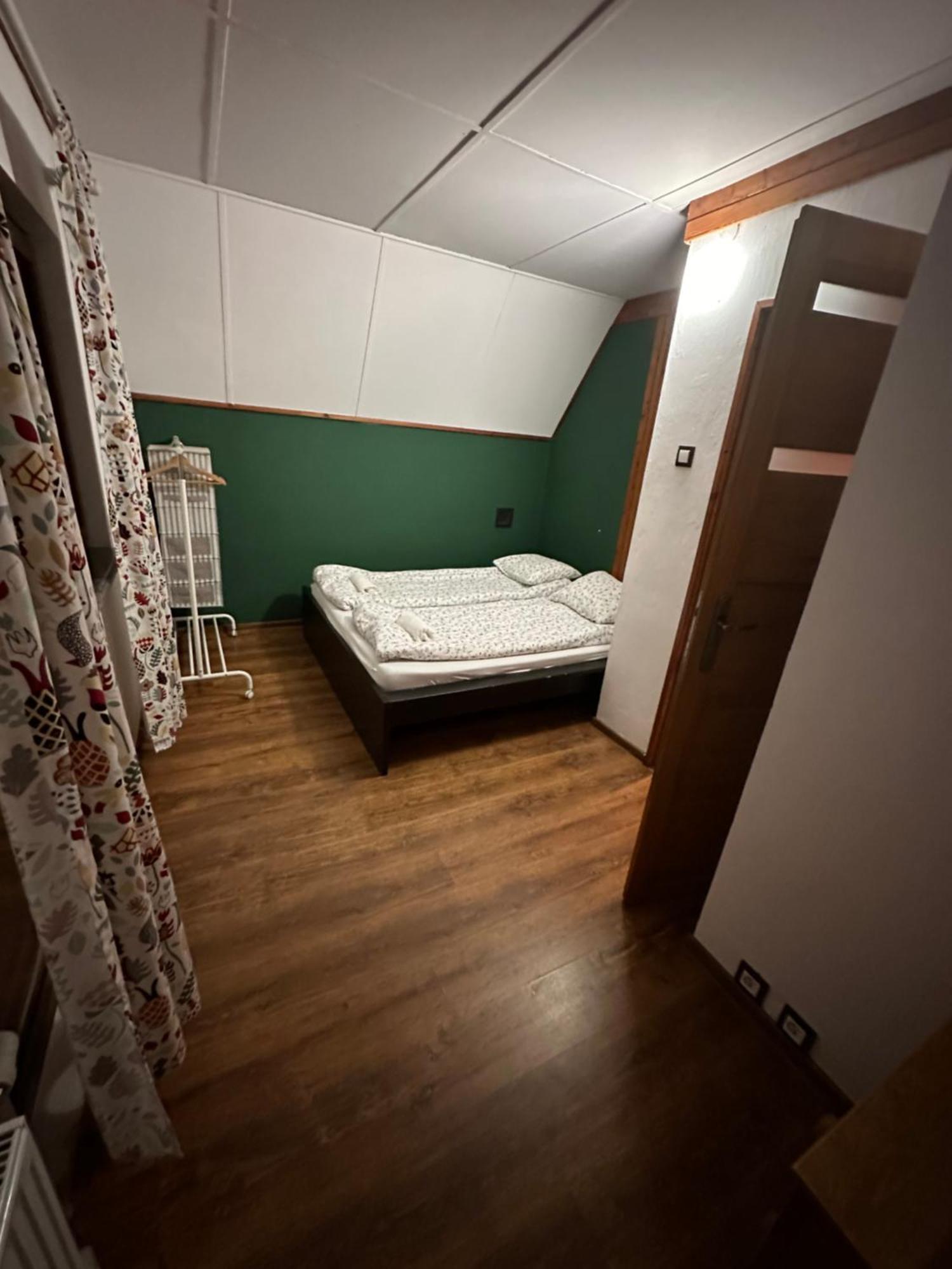 Jozka Chata Max 15 Os Sauna Jacuzzi Porąbka Buitenkant foto